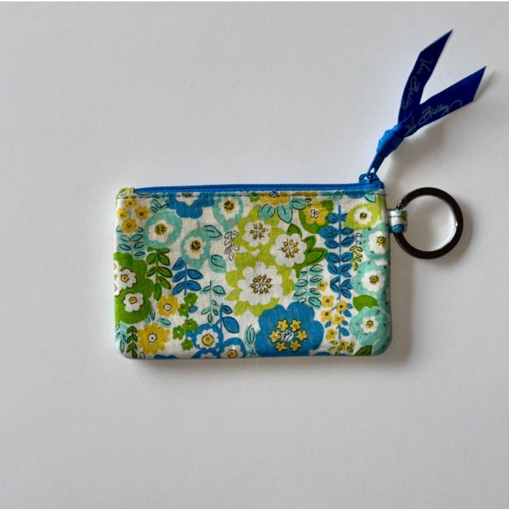 Vera Bradley | Floral ID Case with Keyring - Picture 4 of 10